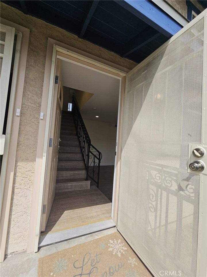 8041 Puritan St - Photo 2 of 18
