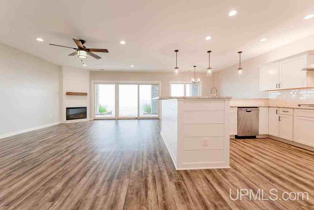 22595 Bayview Ln - Photo 7 of 50