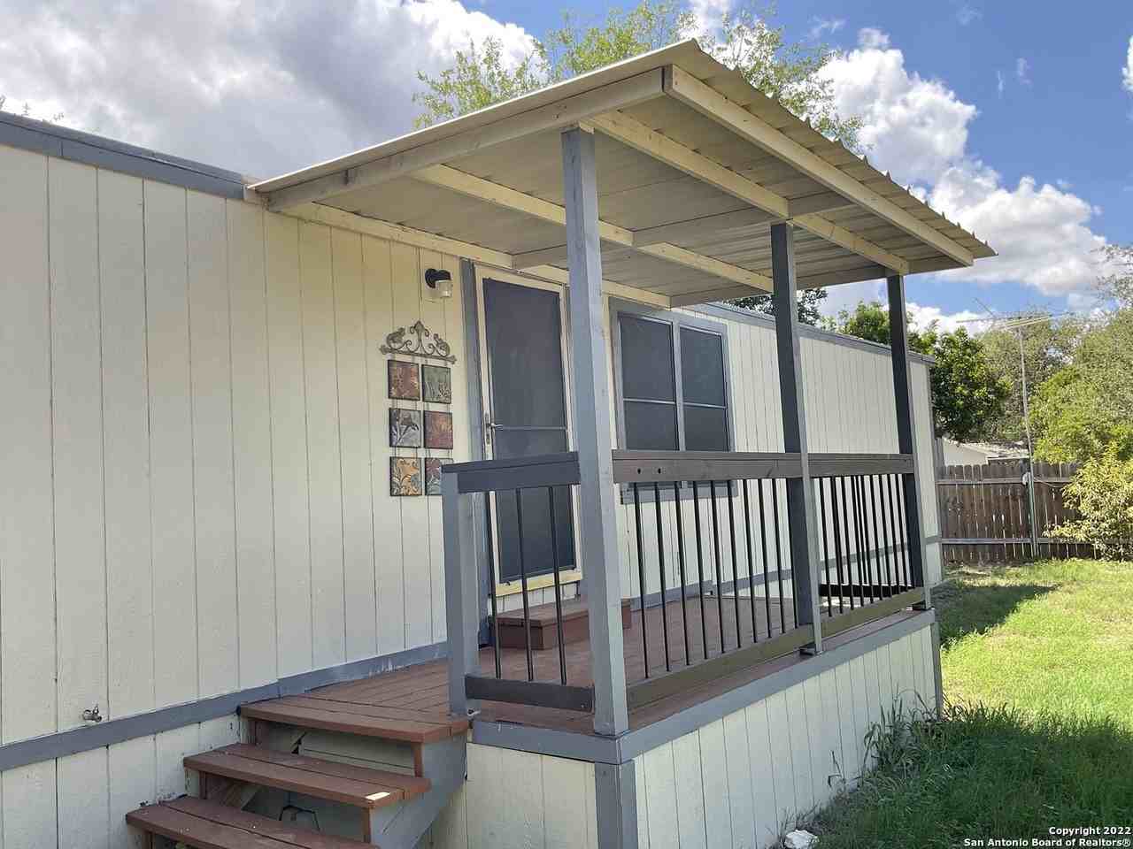 11916 Grapevine St - Photo 2 of 18