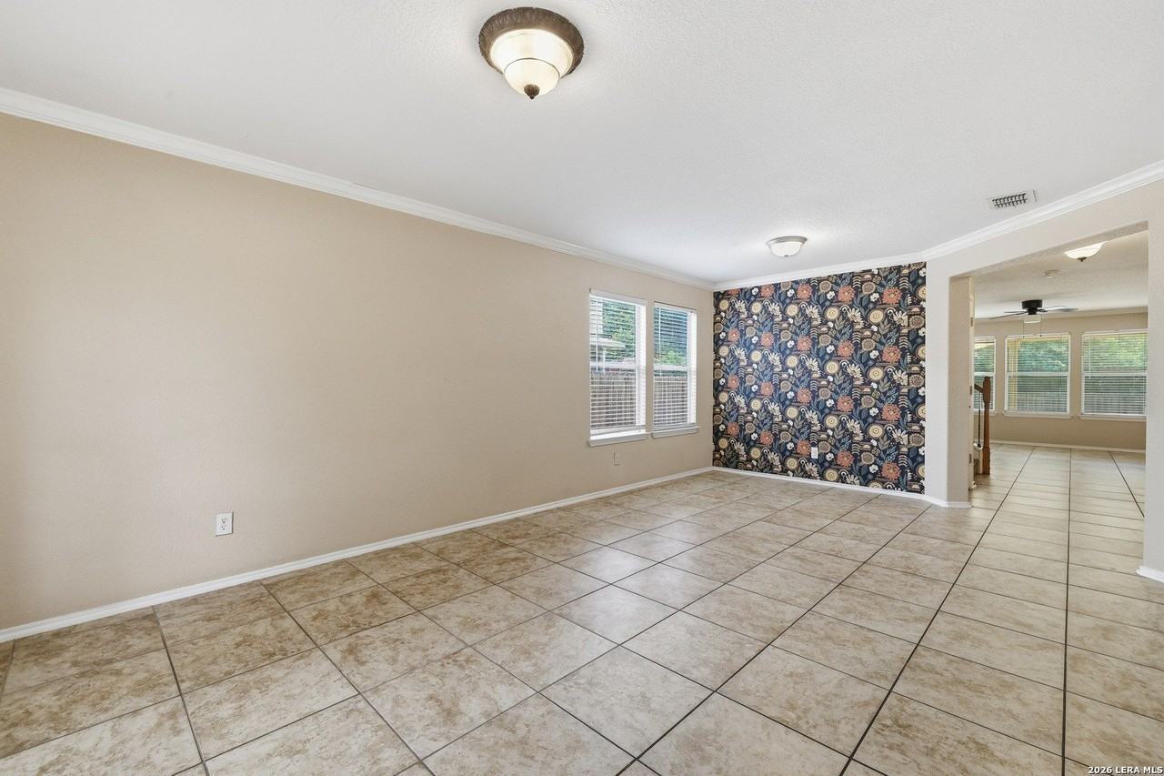 10202 Roseangel Ln - Photo 3 of 28