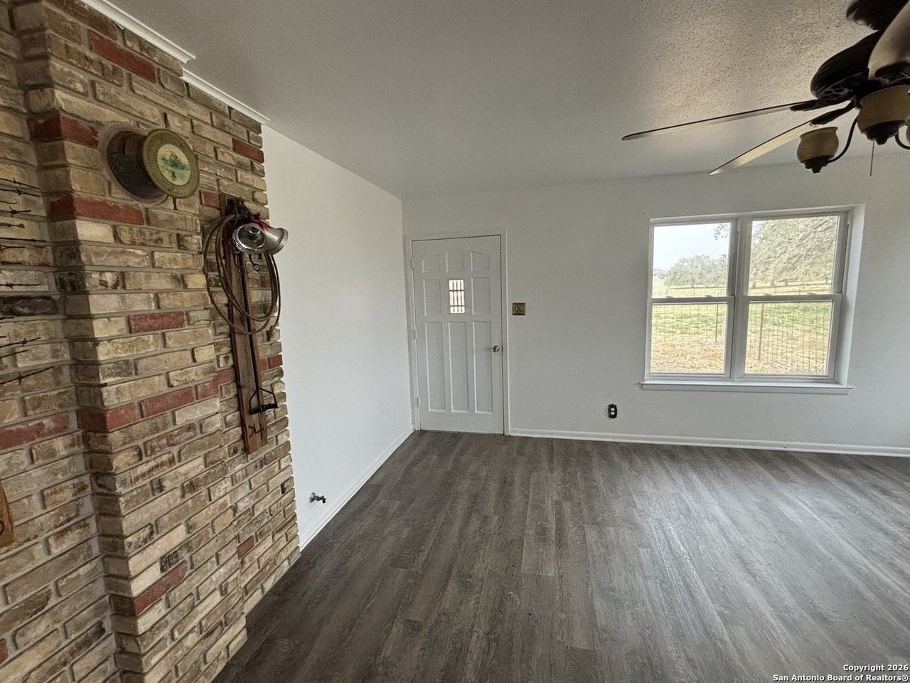 74 N Las Gallinas - Photo 3 of 24