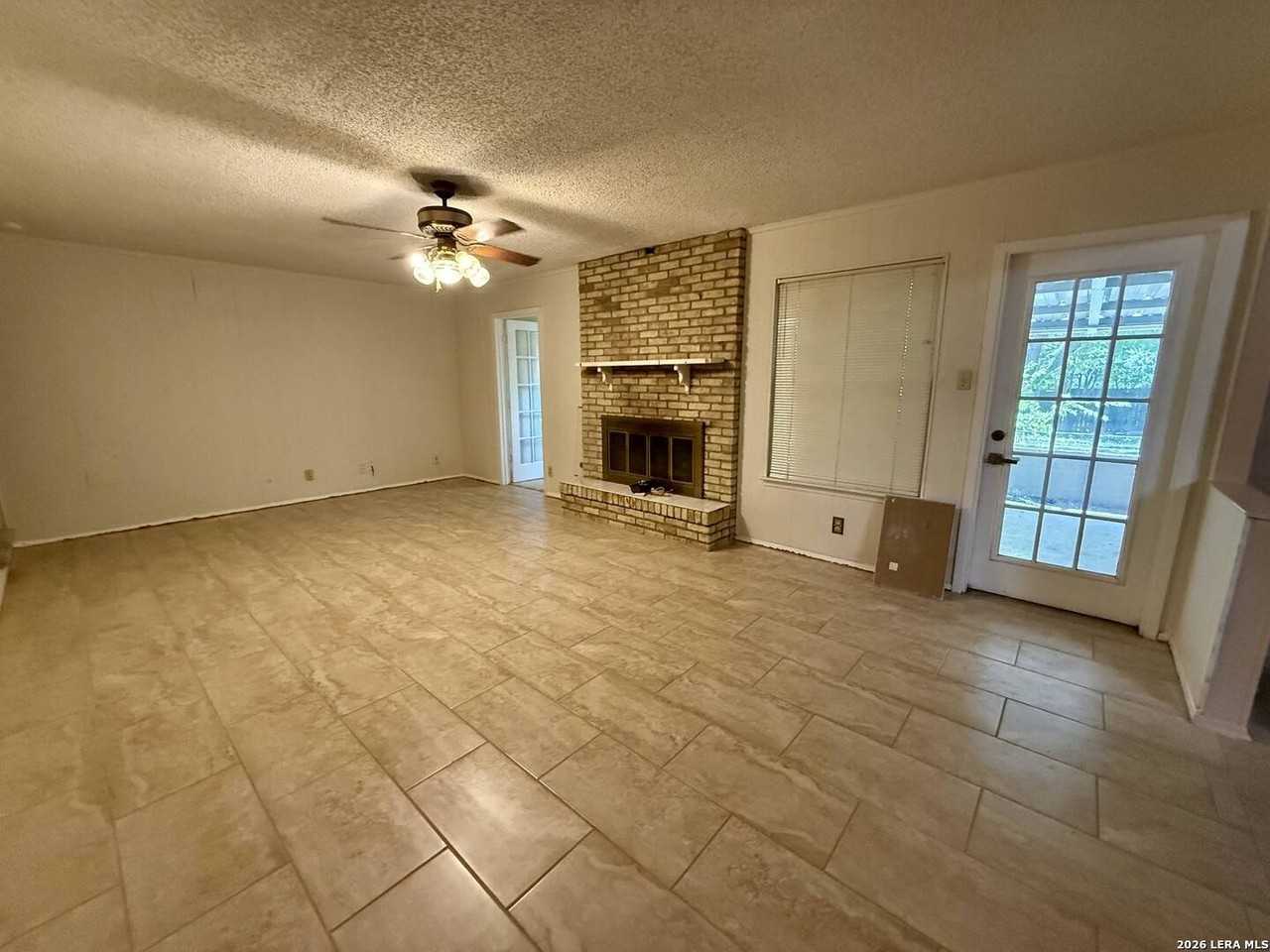6022 Royal Pt - Photo 7 of 31