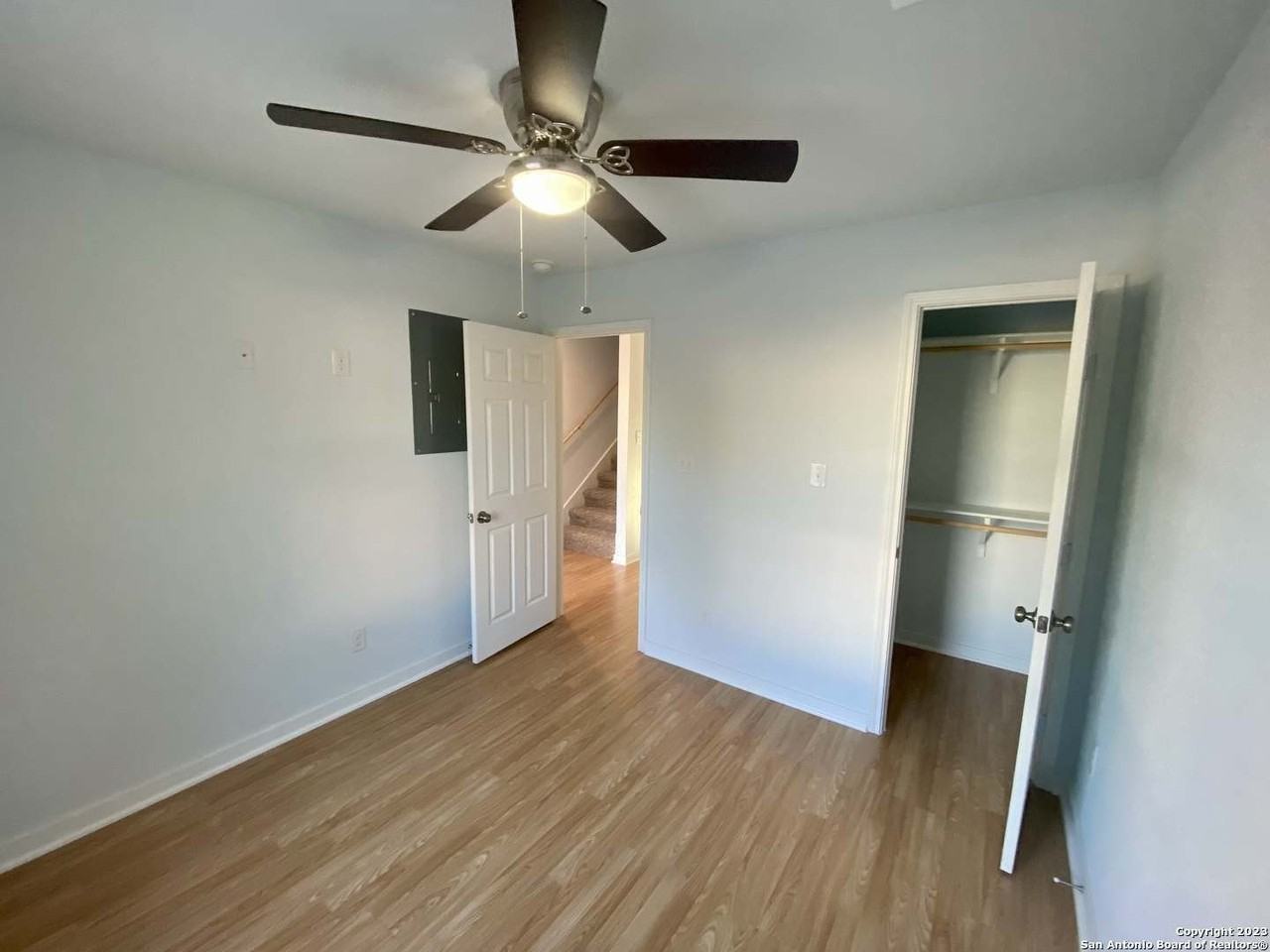 1632 S Hamilton St #101 - Photo 4 of 15