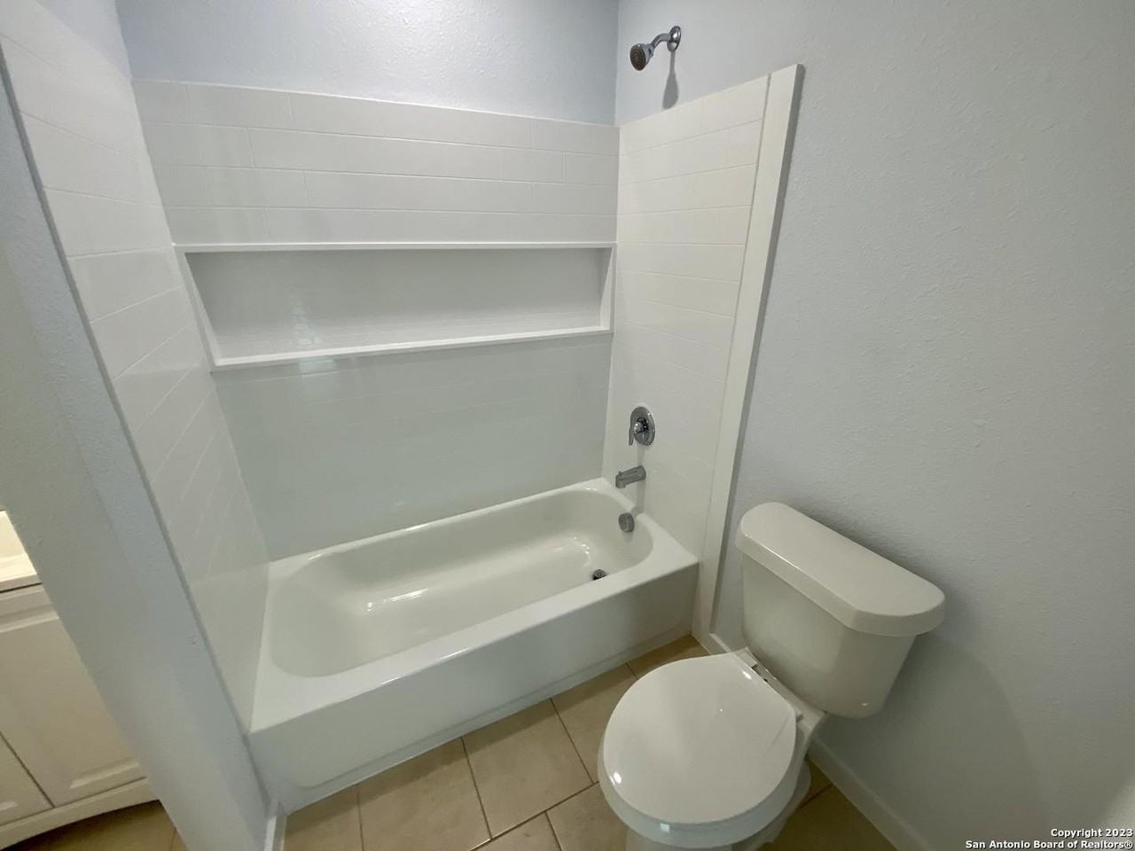 1632 S Hamilton St #101 - Photo 6 of 15