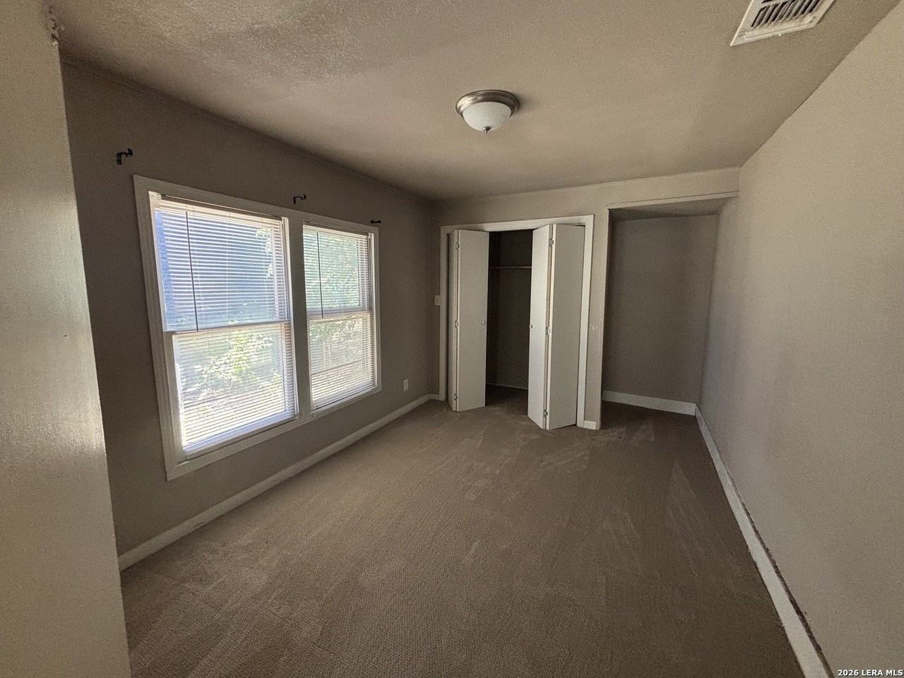 1615 Lee Hall - Photo 7 of 12