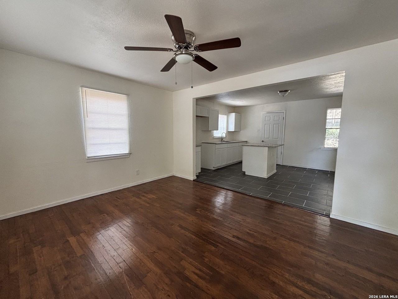 1319 Keats St - Photo 4 of 9