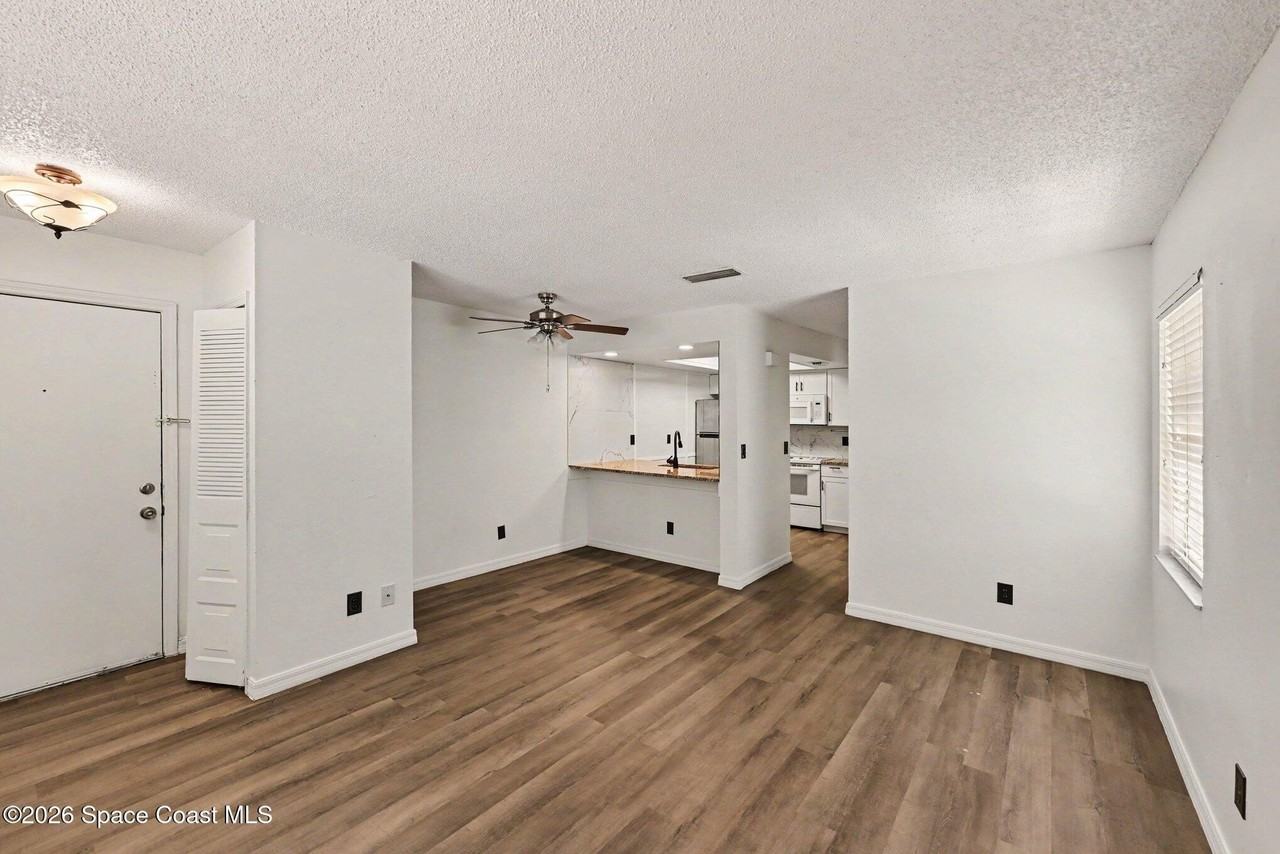 3111 Sir Hamilton Cir #12 - Photo 2 of 14