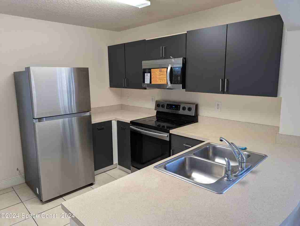 745 Luminary Cir #101 - Photo 3 of 32