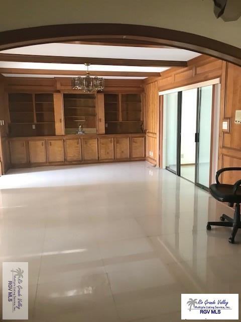 1412 Tesoro Ave - Photo 3 of 9
