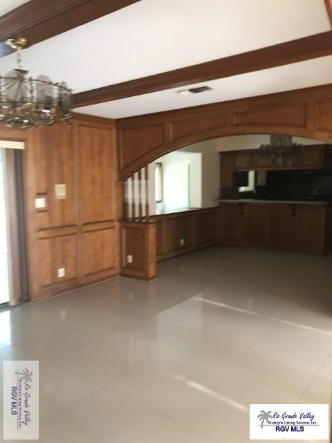 1412 Tesoro Ave - Photo 4 of 9