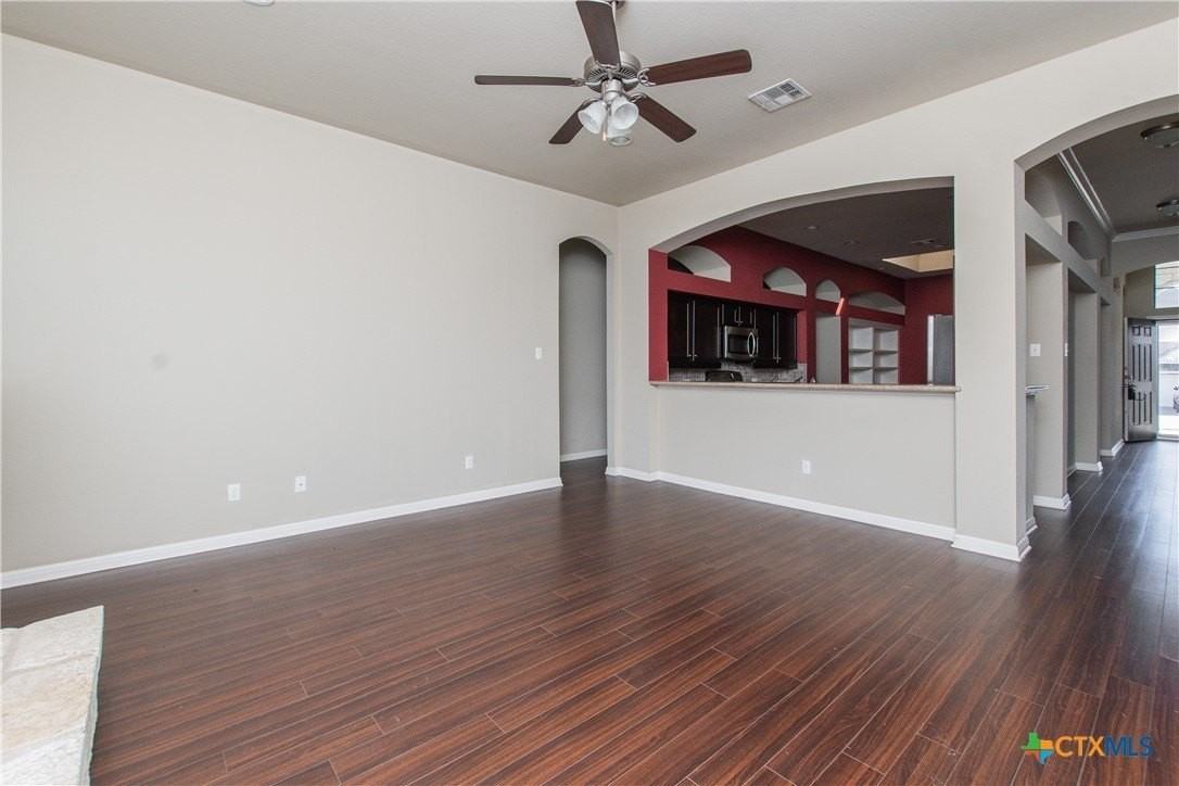 3505 Castleton Dr - Photo 6 of 28