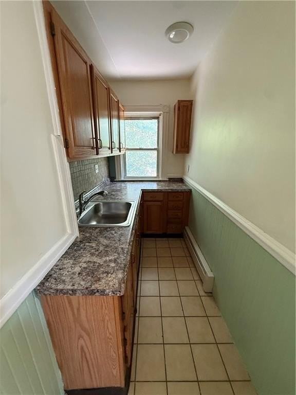 77 Princess Ave - Photo 3 of 7
