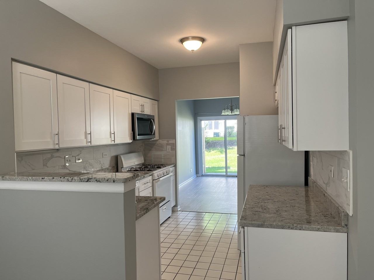 2826 Powell Ct - Photo 3 of 11
