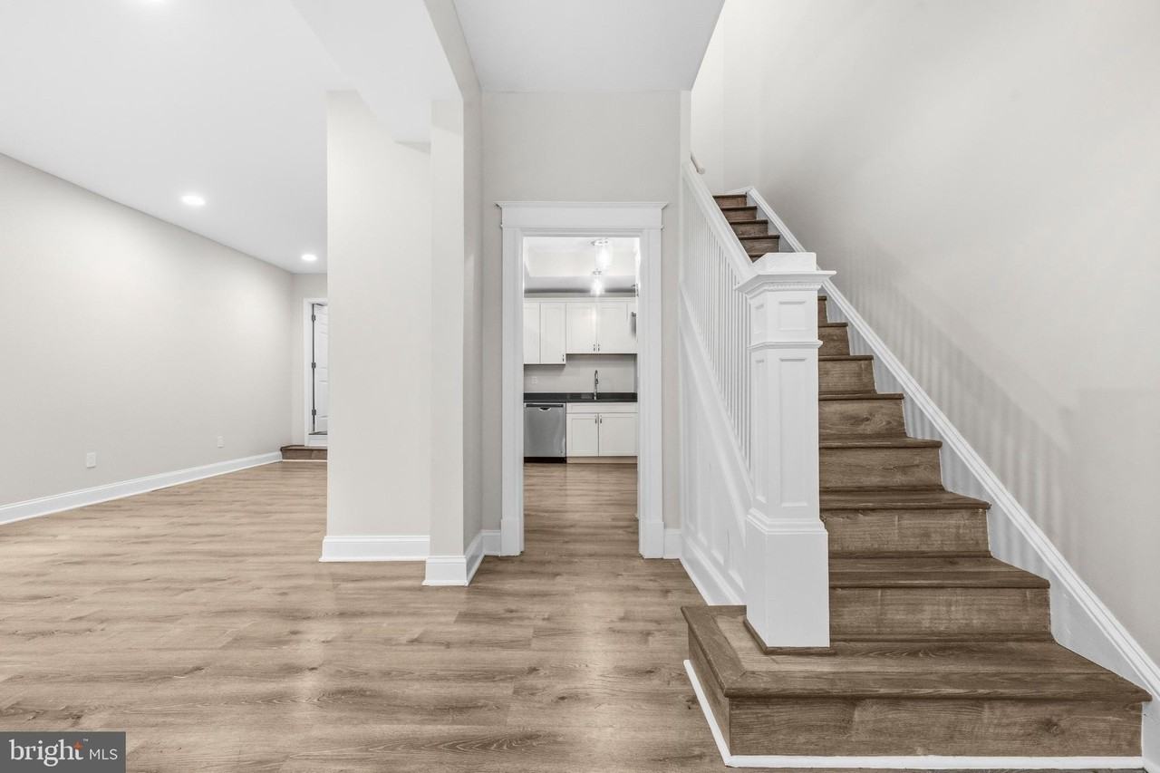 3928 14th St Nw #FL2 - Photo 5 of 32