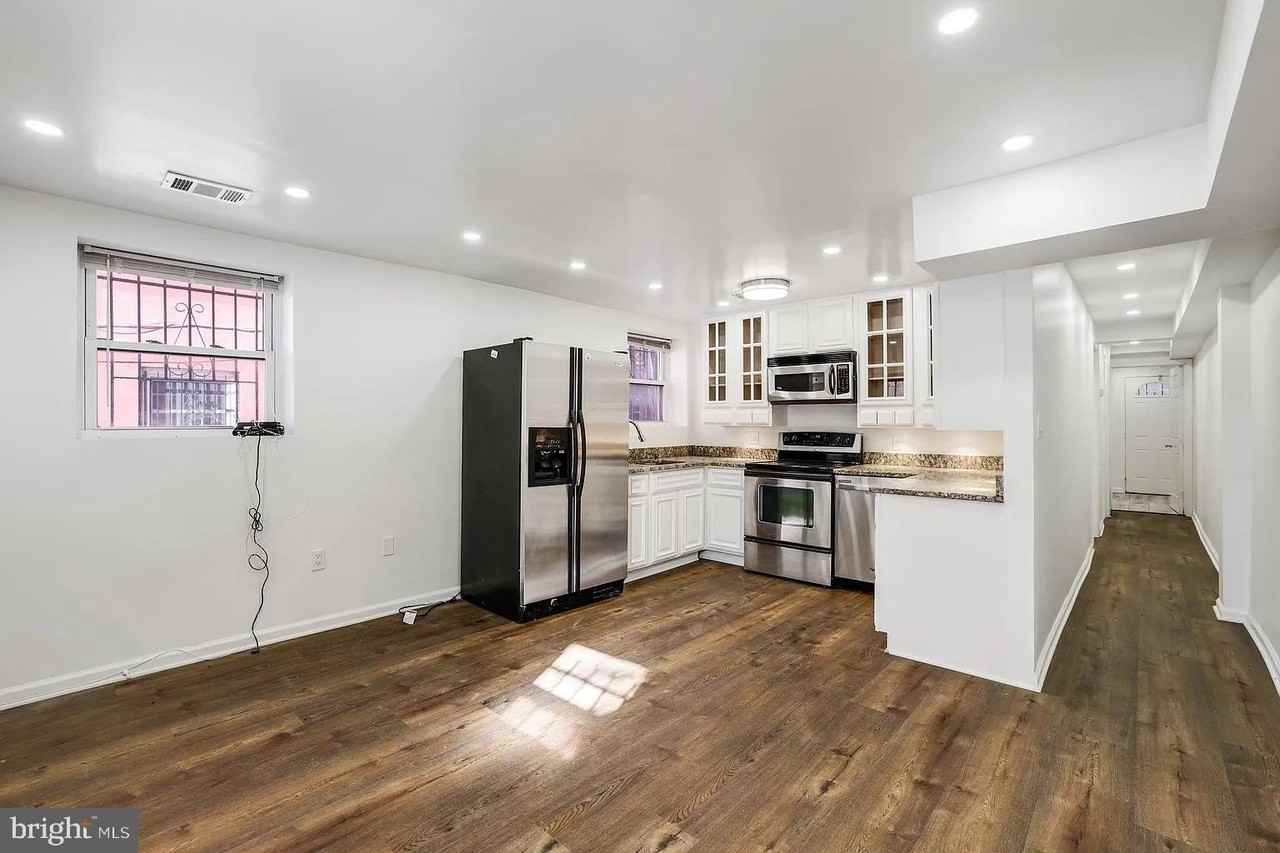 1377 Quincy St Nw - Photo 3 of 16