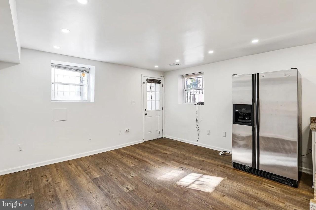 1377 Quincy St Nw - Photo 6 of 16