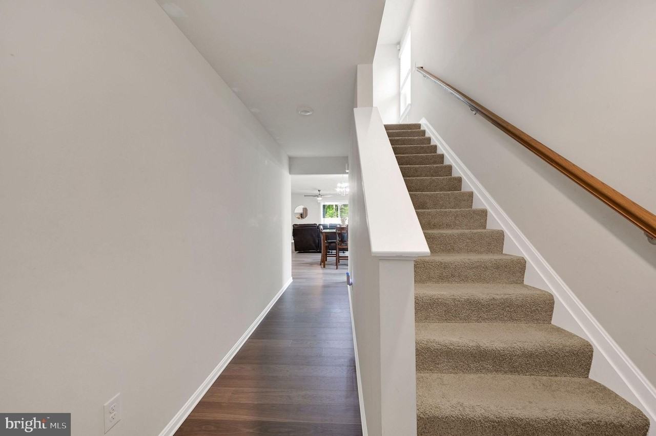 529 Currant Cir - Photo 4 of 36