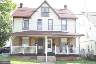 201 E Delaware Ave - Photo 1 of 1