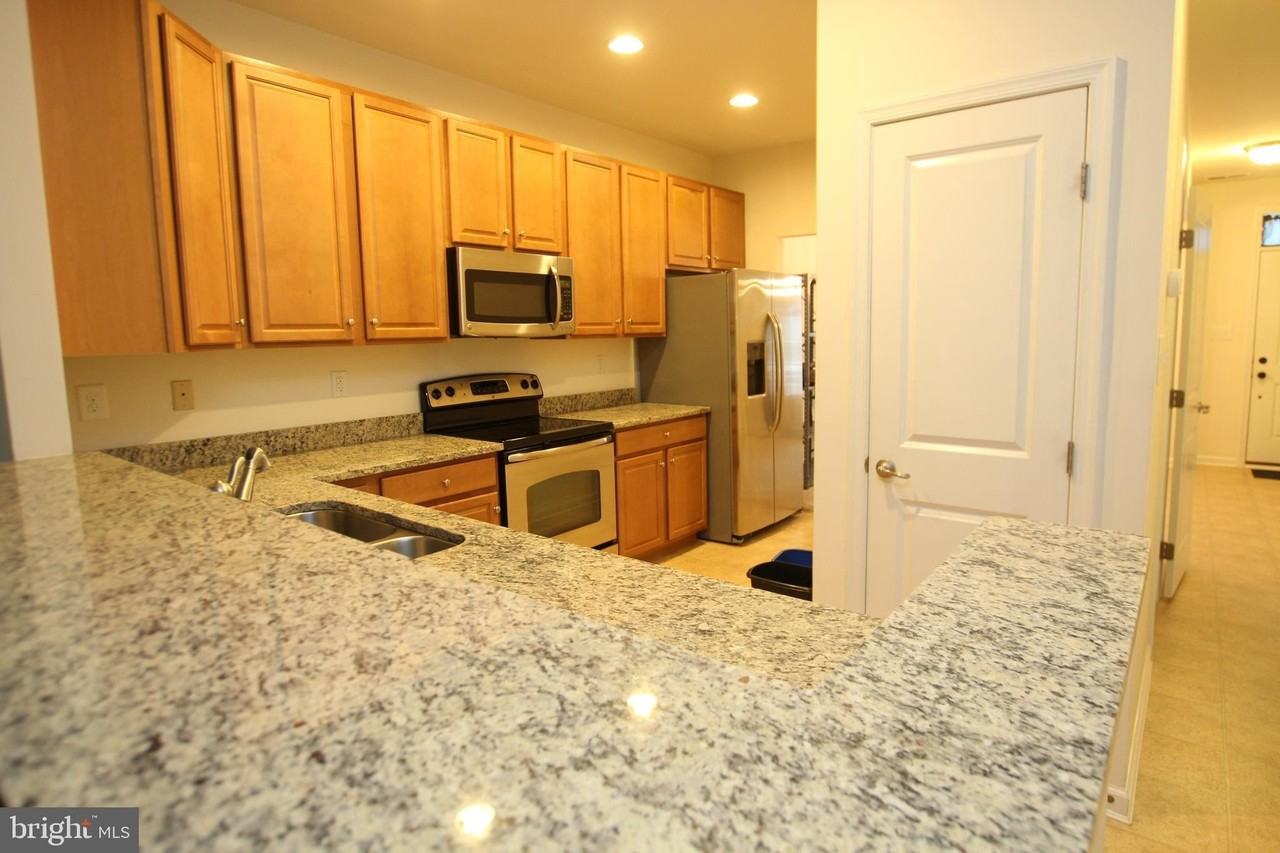 36401 Ridgeshore Ln - Photo 5 of 21