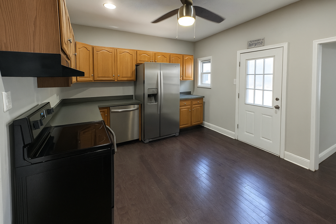 347 Hannum Ave #1 - Photo 5 of 26
