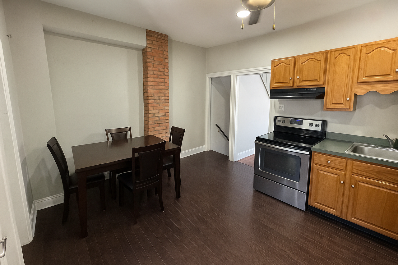347 Hannum Ave #1 - Photo 6 of 26