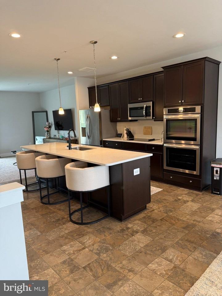 2773 Town View Cir - Photo 2 of 6
