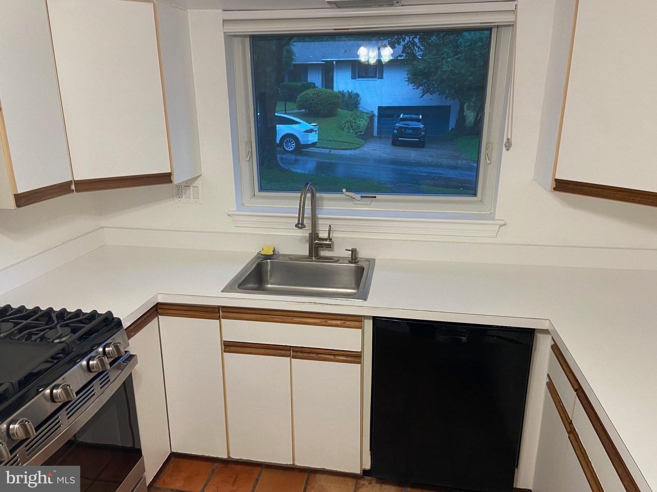 5900 Osceola Rd - Photo 4 of 22