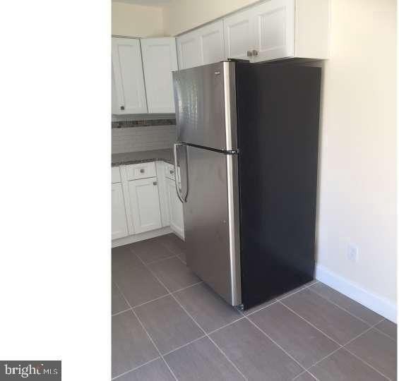 208 Haddon Rd - Photo 4 of 11