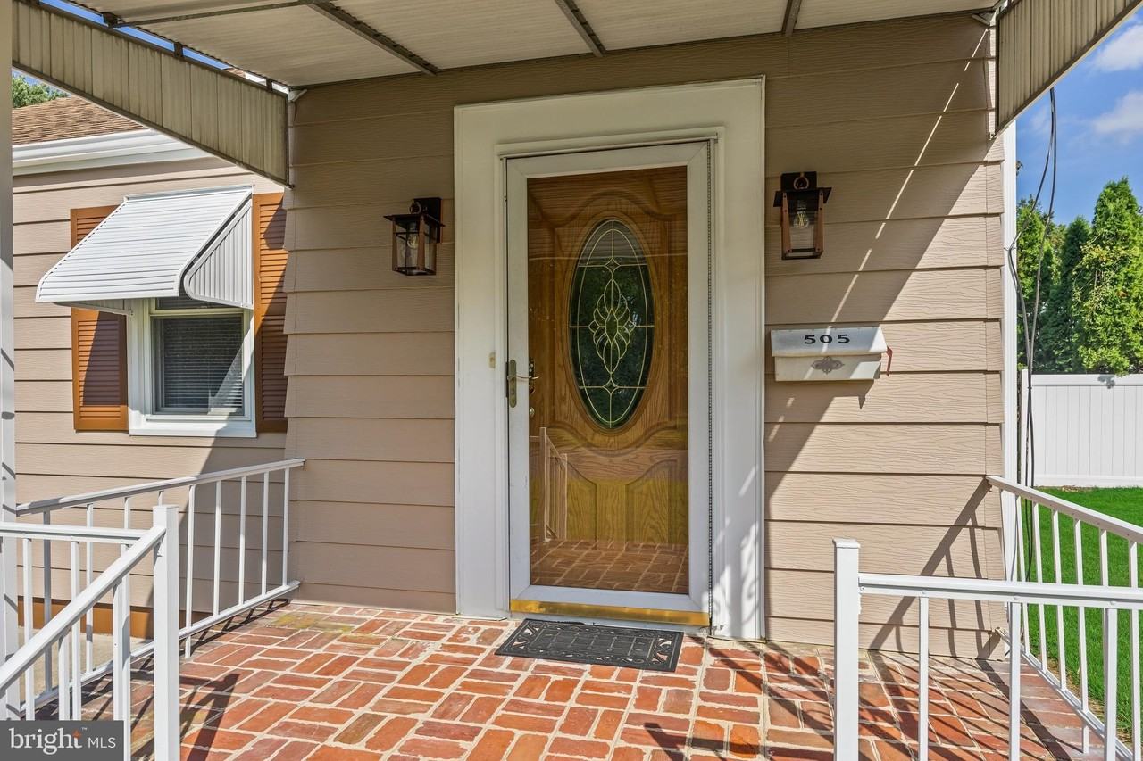 505 Hazel Ave - Photo 4 of 27