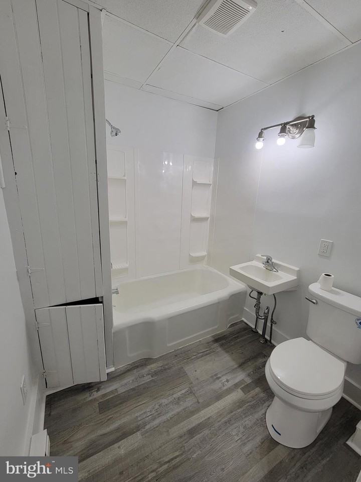 1801 S Main St #3-2ndFL - Photo 3 of 12