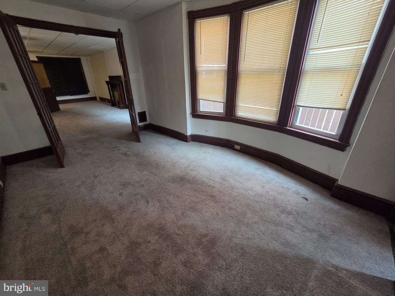 1134 Spring St #1 - Photo 5 of 8