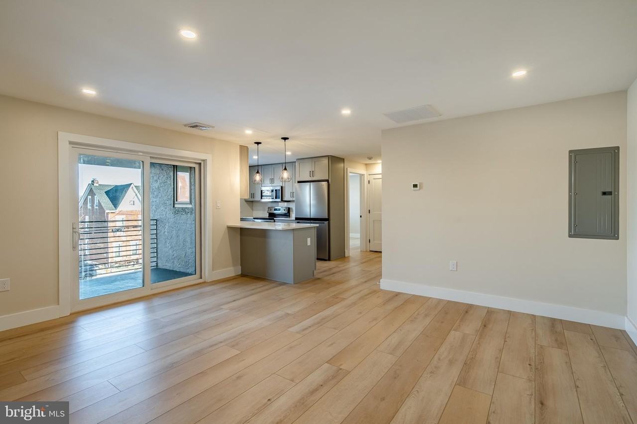 530 Washington Ave #6 - Photo 5 of 24
