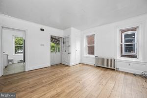 featured image of 23 E 2nd St #2