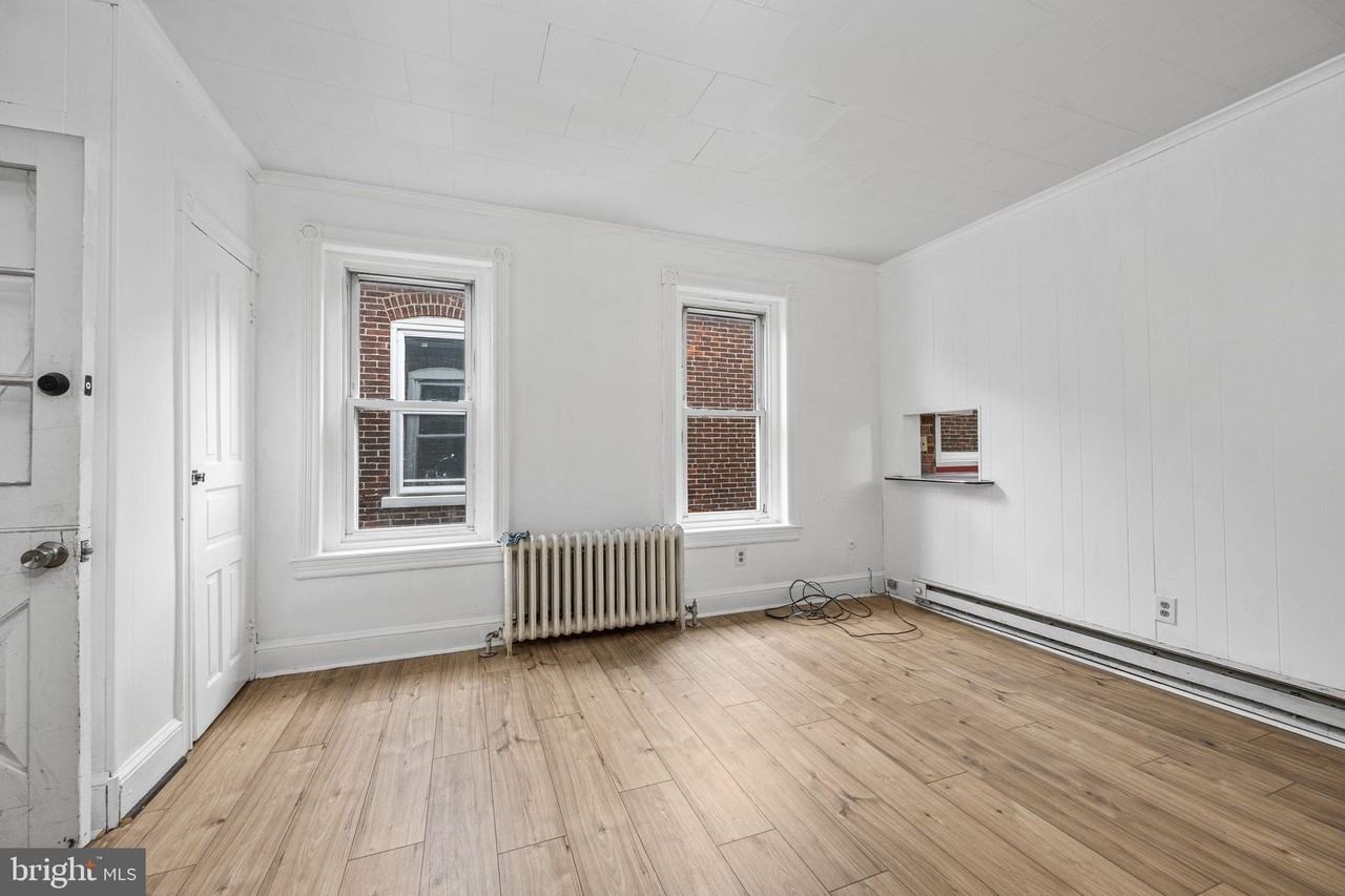 23 E 2nd St #2 - Photo 2 of 16