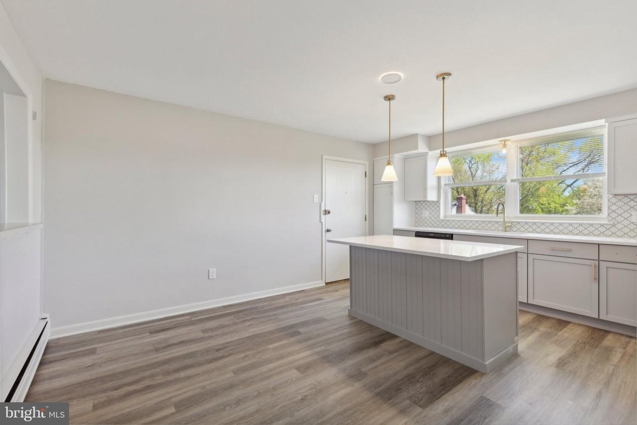 500 Manor House Ln #A4 - Photo 3 of 12