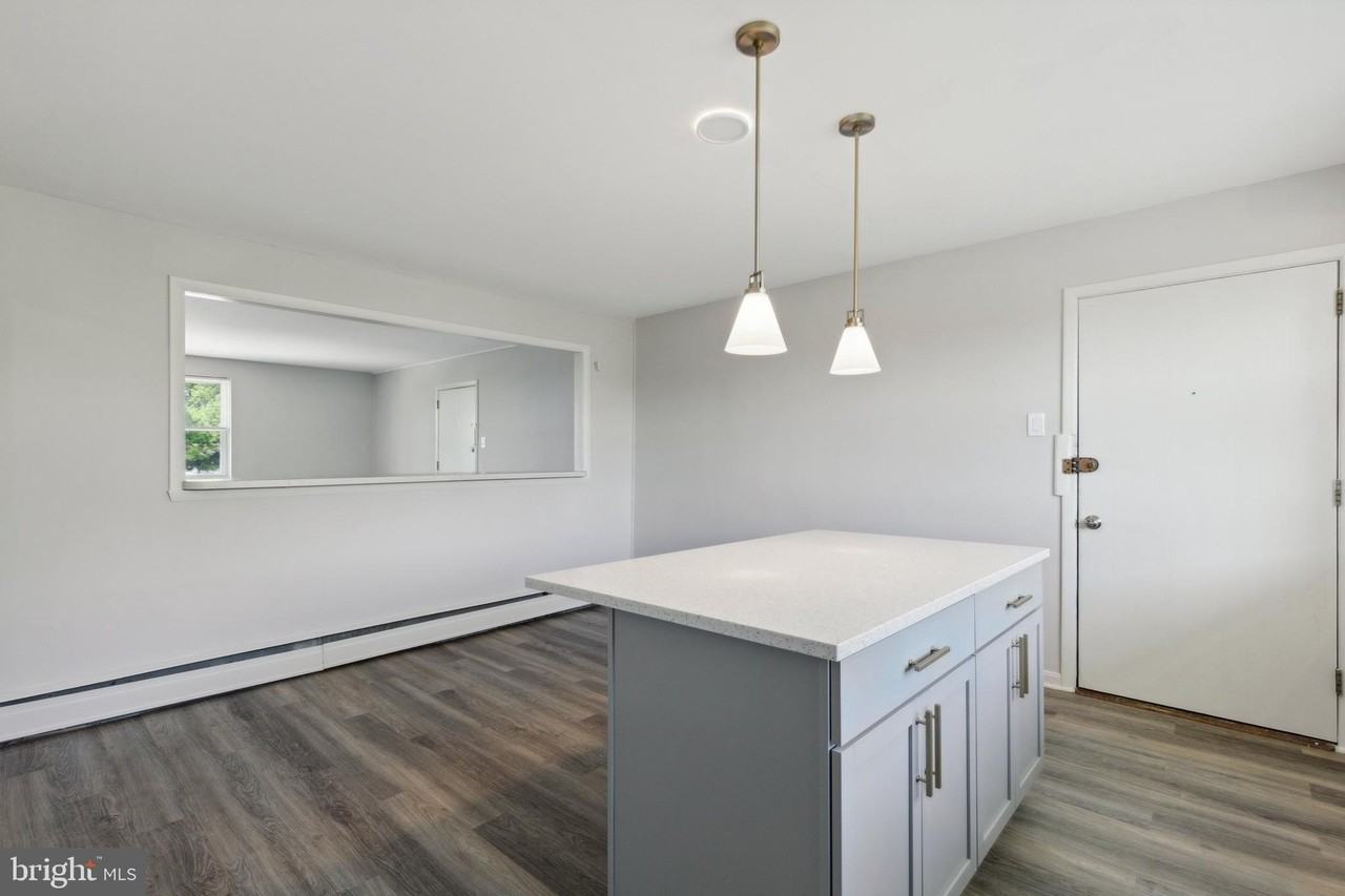 500 Manor House Ln #A4 - Photo 4 of 12