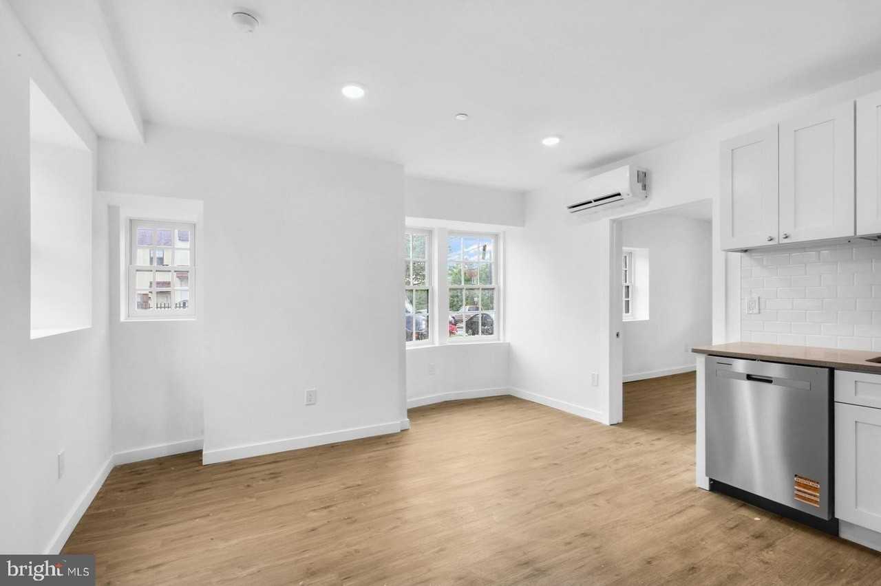 7037 Ridge Ave #1B - Photo 3 of 12