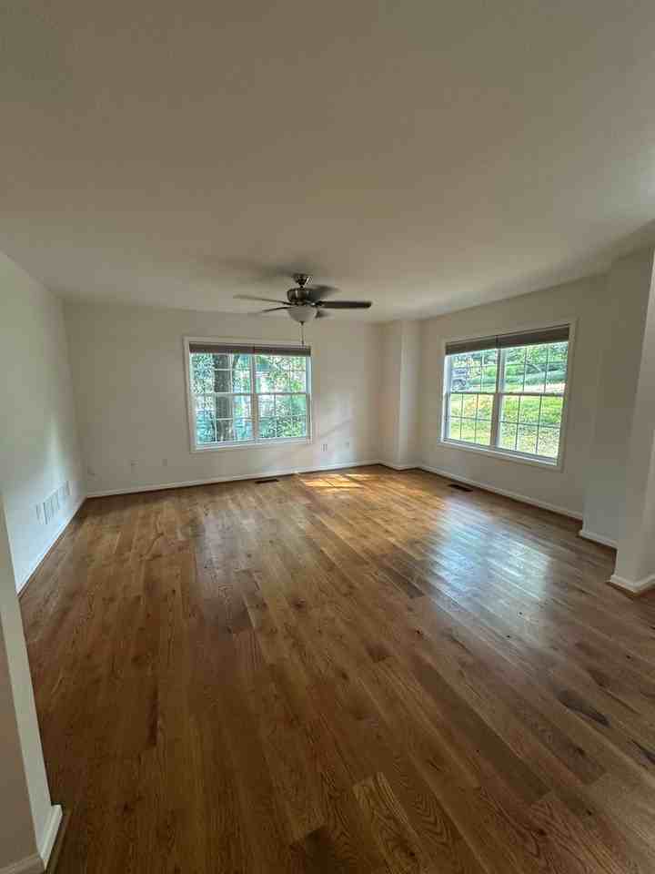 250 Hodgson Dr - Photo 4 of 44