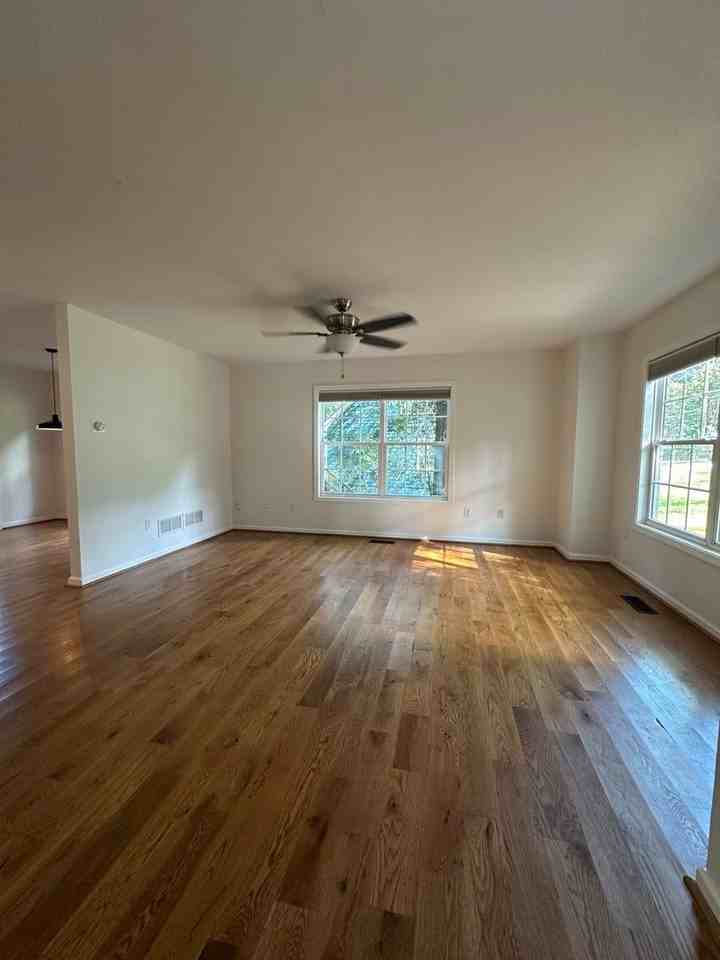 250 Hodgson Dr - Photo 7 of 44