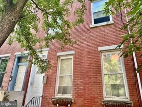 1930 Bainbridge St #1R - Photo 1 of 1
