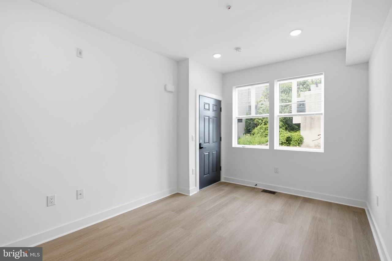 2251 N 12th St #1 - Photo 3 of 19