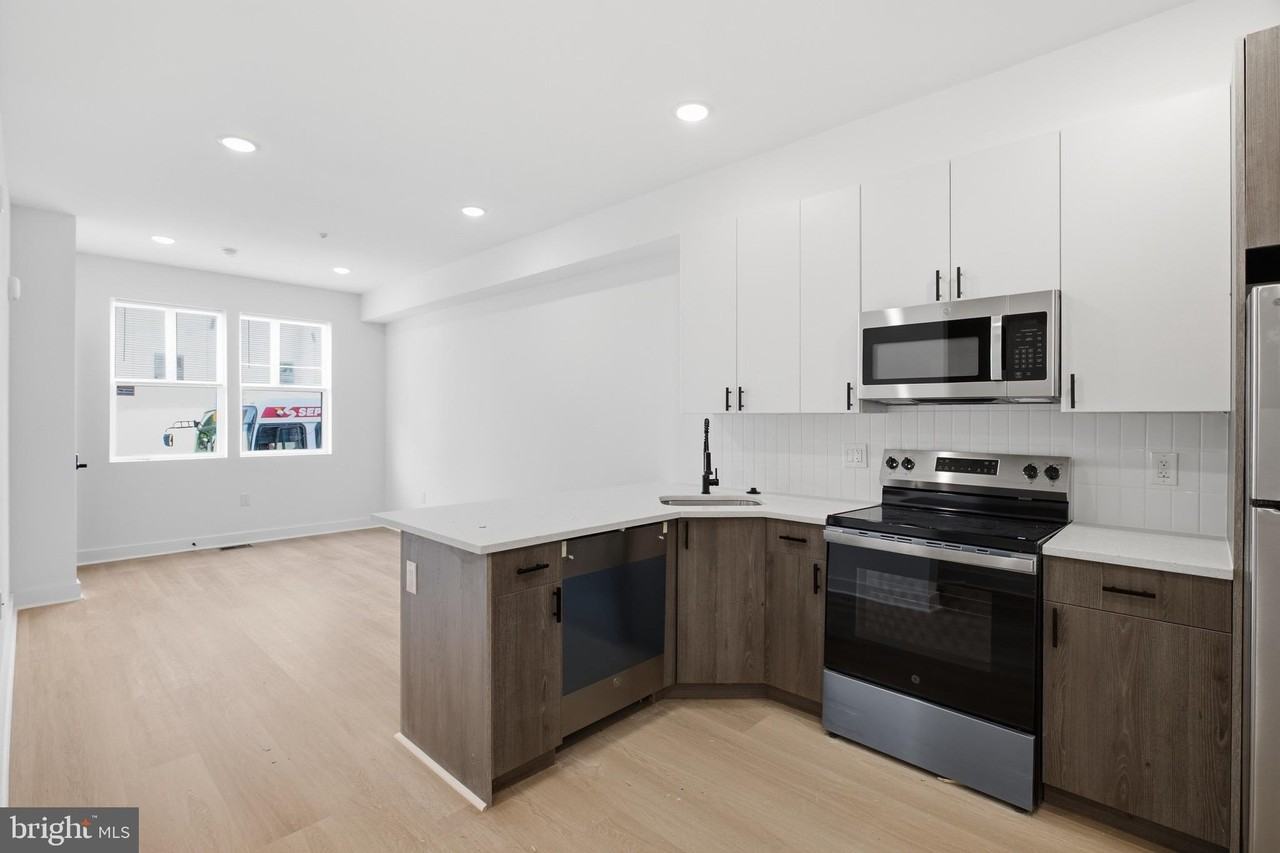 2251 N 12th St #1 - Photo 5 of 19