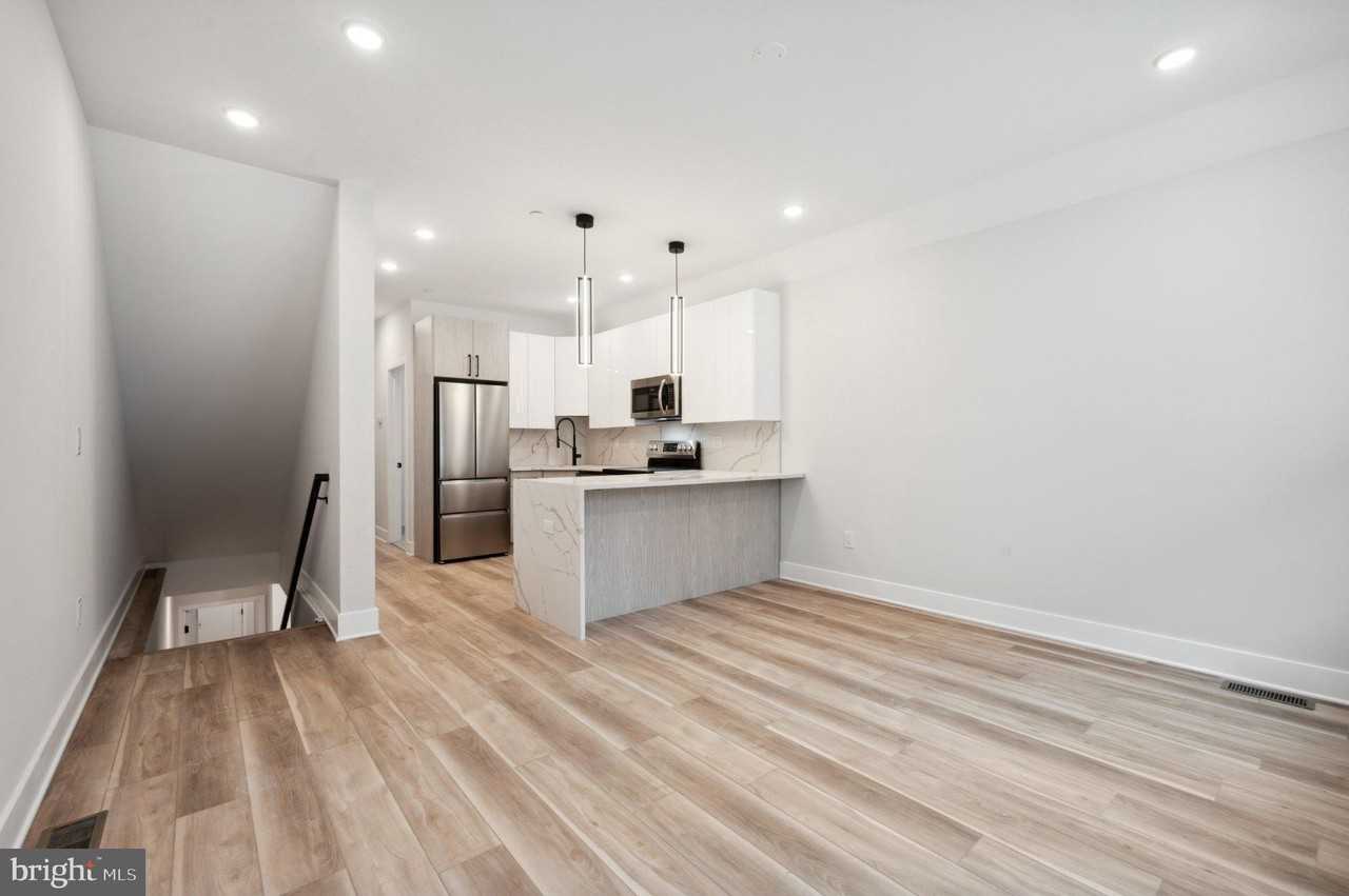 610 N Union St #1 - Photo 2 of 11
