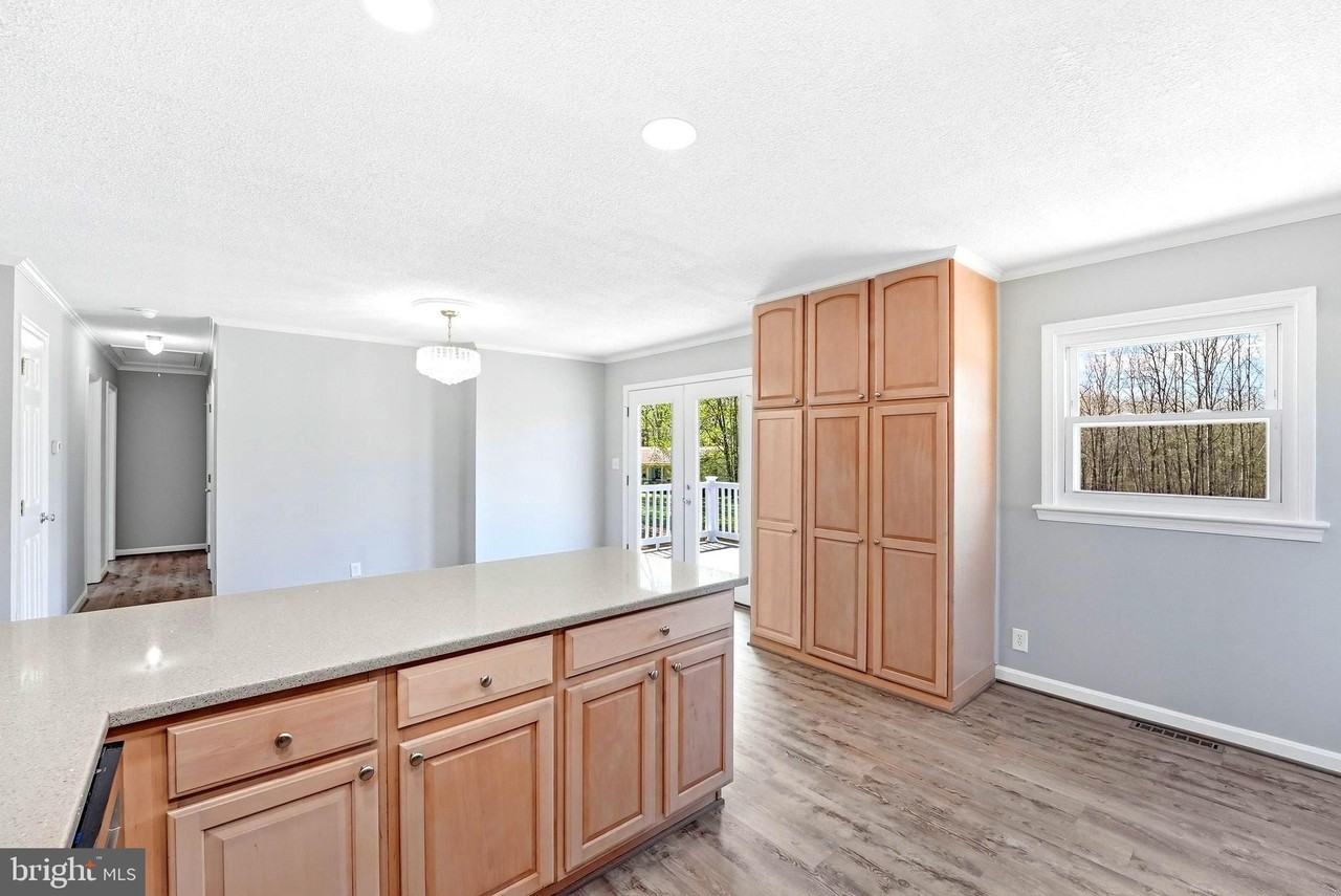 22064 Yellow Bottom Rd - Photo 6 of 50