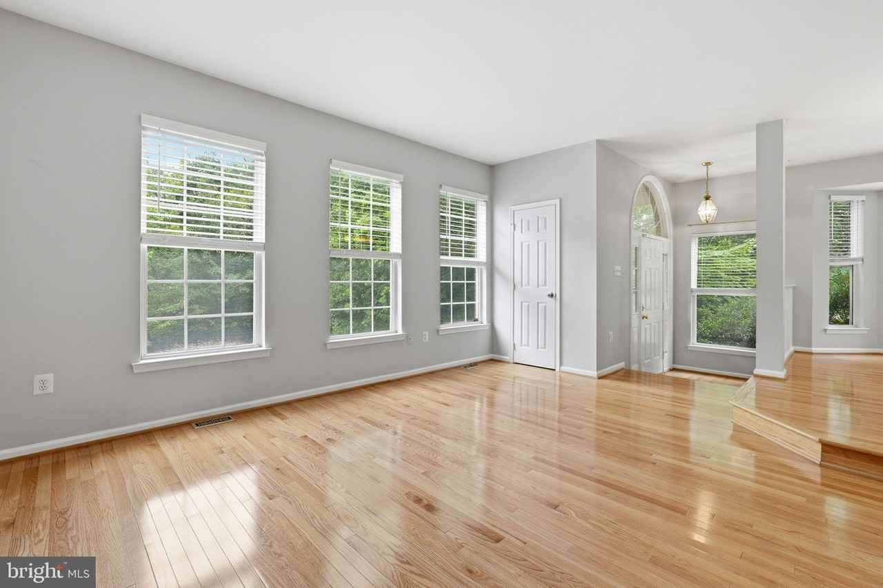 13222 Goose Pond Ln - Photo 7 of 50