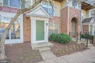 46964 Courtyard Sq - Photo 1 of 1