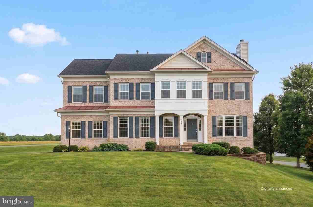29 Pathfinder Ct - Photo 2 of 33