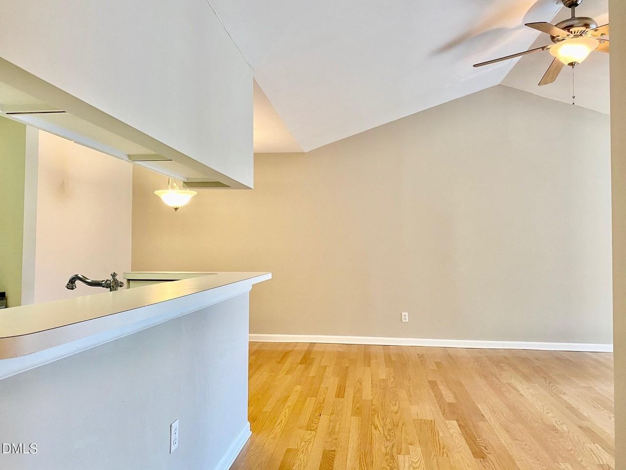 1001 Kingswood Dr #I - Photo 4 of 12