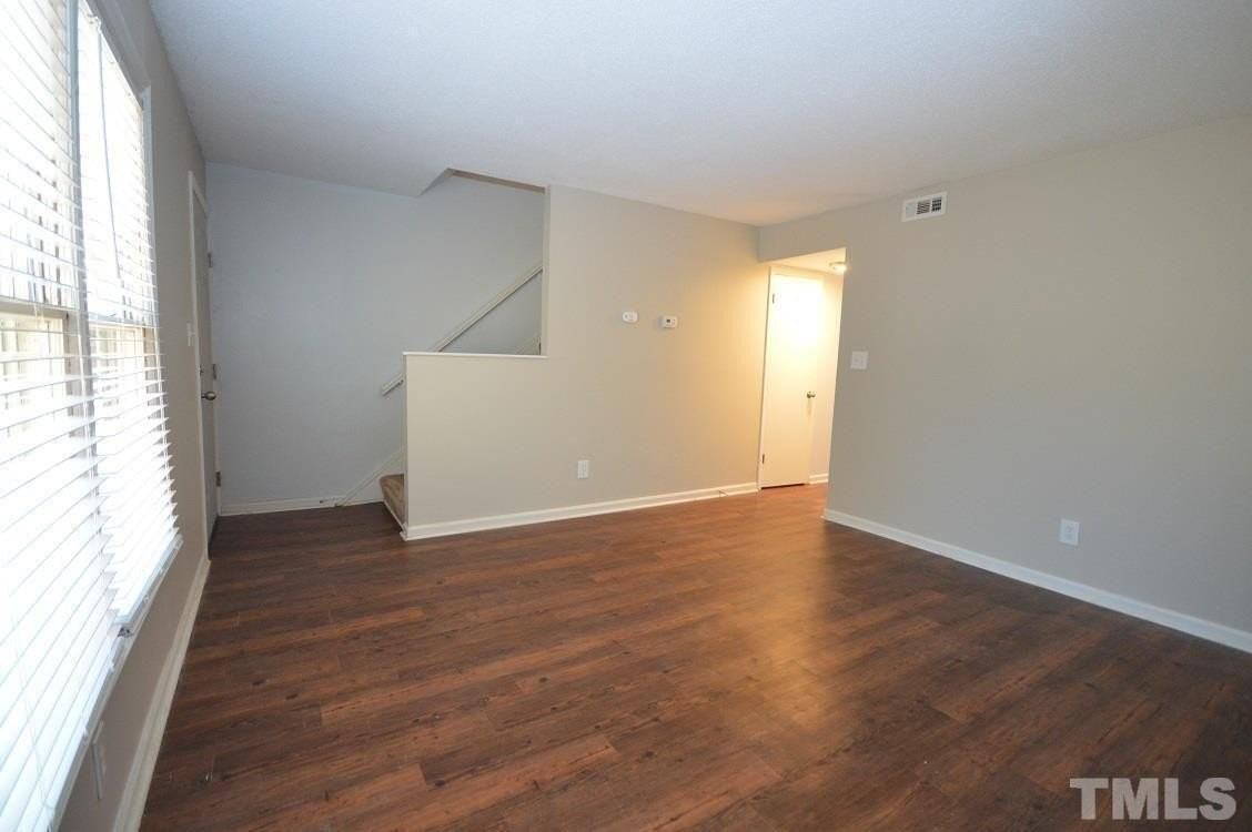 1208 Carlton Ave - Photo 7 of 19