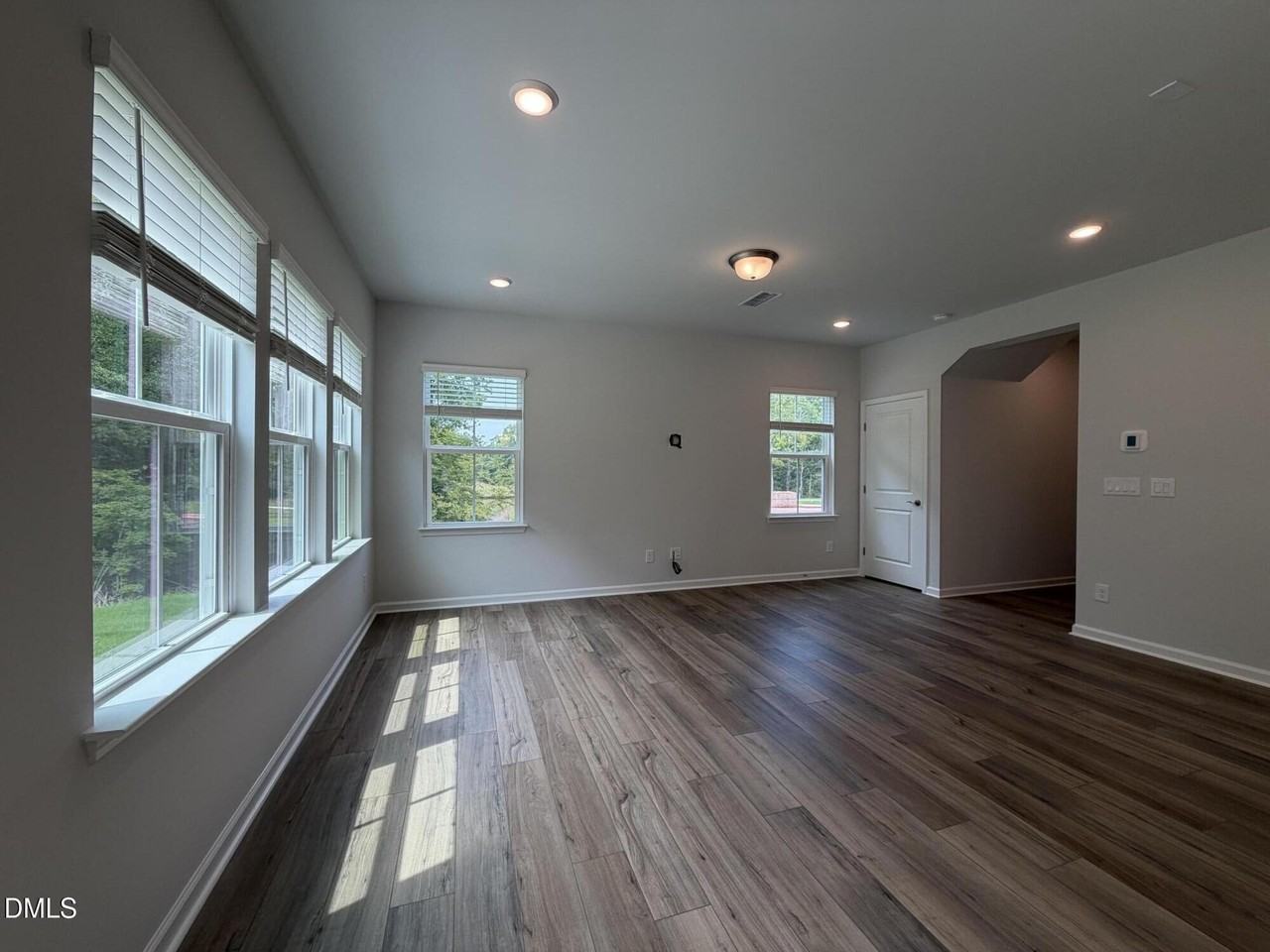 2321 Sun Vibes Way - Photo 4 of 30